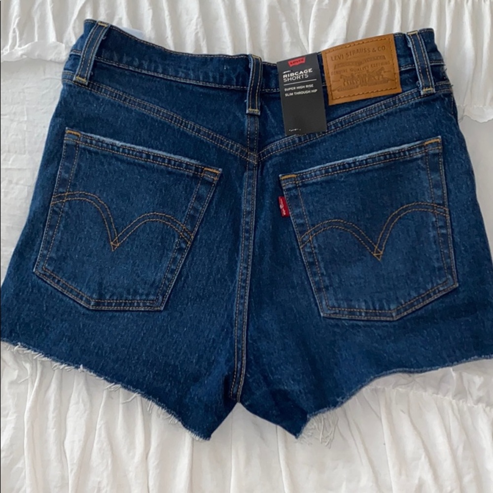 Levi’s ribcage shorts